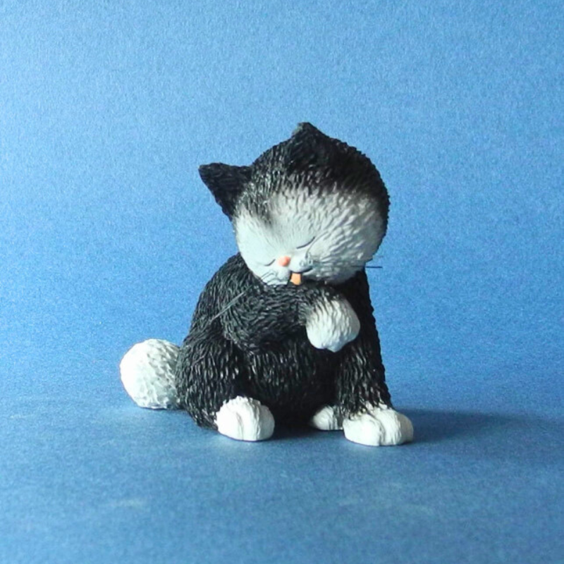 Dubout Cats - Kitty Wash Cat Figurine