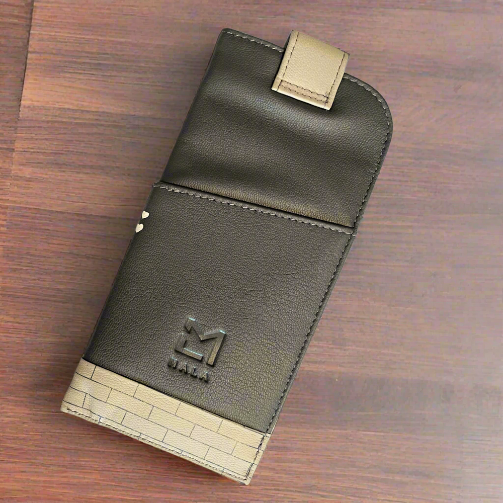 Mala Leather Midnight Cats Glasses Case Grey