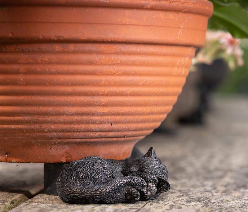 Bronze Colour Sleeping Cat Design Potty Feet