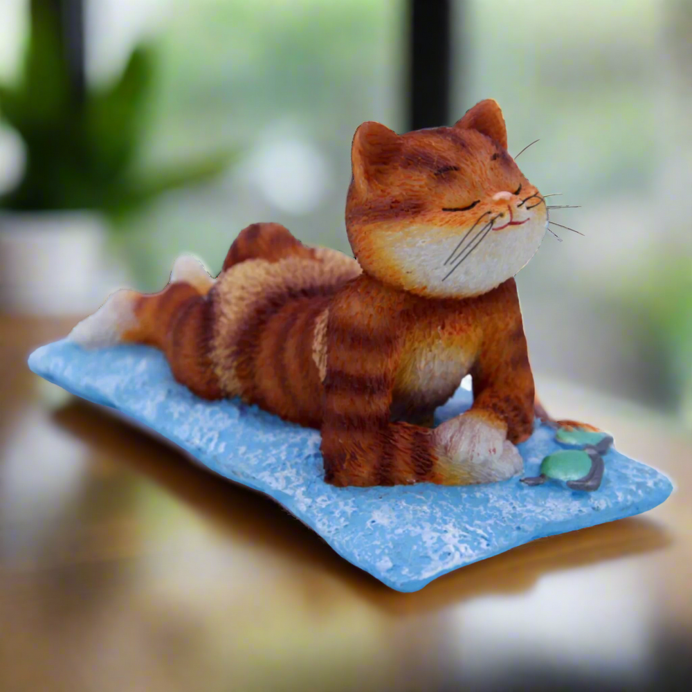 9 Lives Costa Cat Ginger Figurine