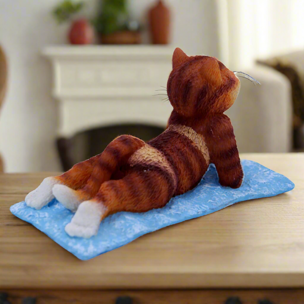 9 Lives Costa Cat Ginger Figurine