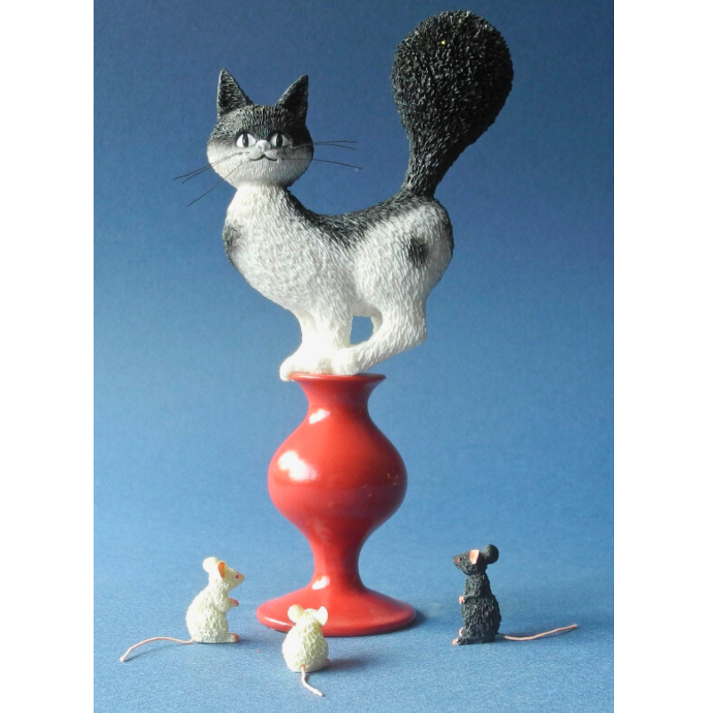 Dubout Cats - Escape Plan Cat Figurine