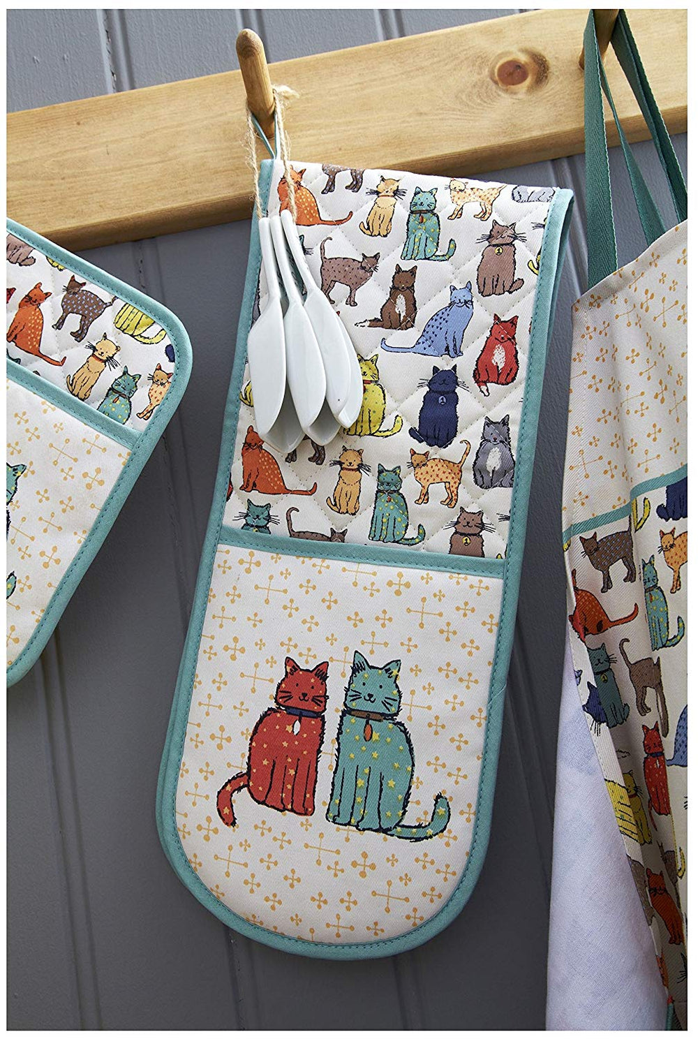 Catwalk Cat Themed Double Oven Gloves