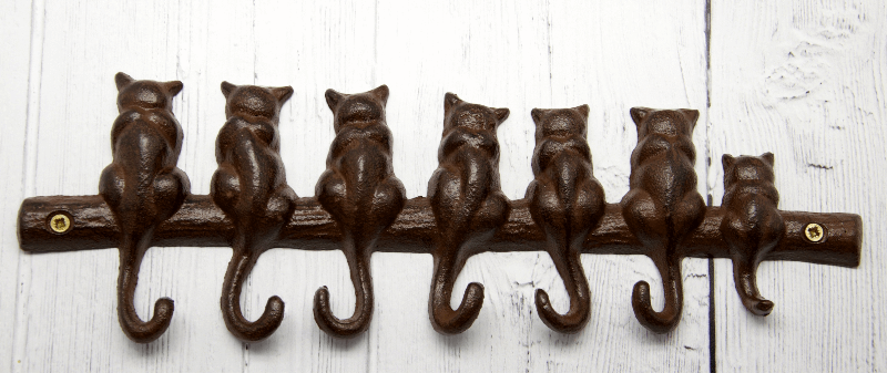 Cast Iron Keyhook 7 Cats Tails